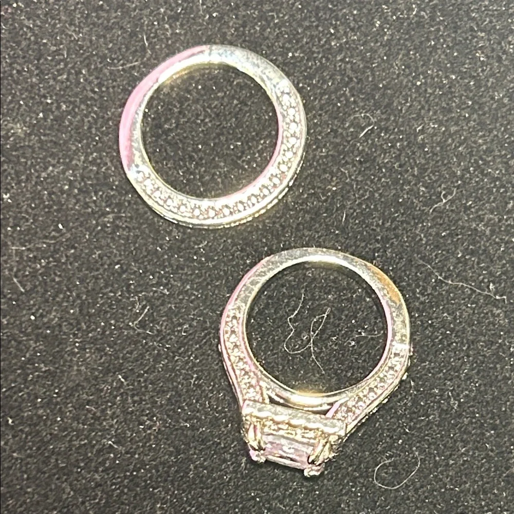 🛑UNAVAILABLE🛑 Elegant Silver Women's Ring Set - Picture 7 of 8